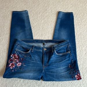 White House Black Market Blue Embroidered Jeans